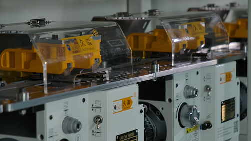 送料機(jī)皮帶工作時堵料是什么原因？